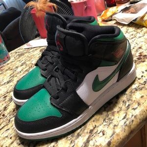jordan 1 mid pine green